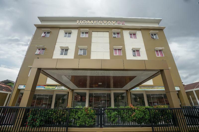 82 Syariah 2* Palembang